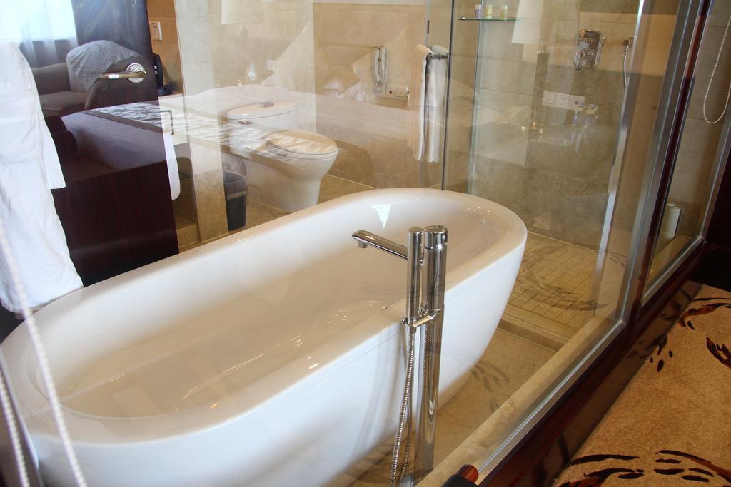 Huafang Jinling International Hotel Zhangjiagang Habitación foto